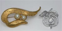 Lot of 2 SARAH COV Brooches Apple, Faux Pearls