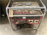 Honda EM 3000 gas generator