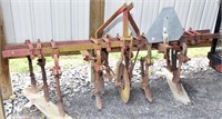 Int. 3 point 2 row cultivator