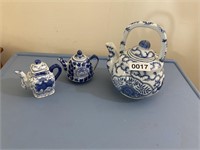 Blue and white teapots