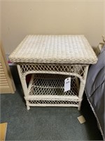 wicker small end table