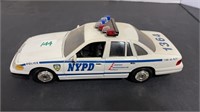 1/24 Ford Crown Victoria NYPD Cruiser