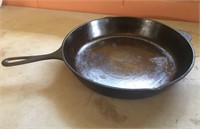 12 SK Seasoned Cast Iron Skillet