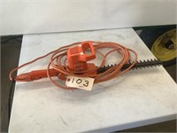 B&D 13 inch hedge trimmer