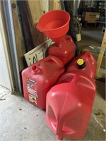 5 Gallon Gas Cans & Funnel