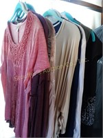 Women's clothes mostly XL