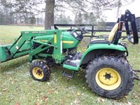 John Deere 4210 Tractor 4WD