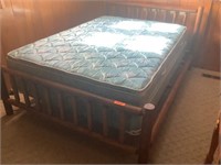 Wood frame Full size bed,w/ box springs & mattres
