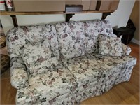 Couch and chair set clean see both items Lancer
