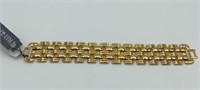 NWT TRIFARI Gold Tone 1” Wide Link Clasp Bracelet