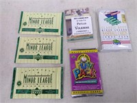 6 pks sealed baseball cards