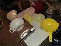 Assorted Plasticware - Some Tupperware