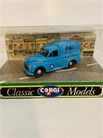Corgi Classic D957 Morris 1000 Van