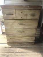 Vintage Mid Century chest of drawers