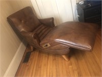 Vintage Mid Century lounge electric recliner