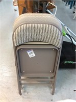 Set of three cushioned folding chairs
