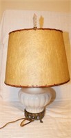Vintage Electric Aladdin Alacite Lamp shade-finial