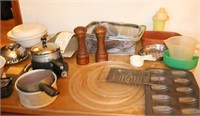 Kitchen Pots and Pans, Strainers, Glass Trays