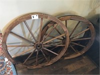(2) Wood Decorator Wagon Wheels (31" Dia)