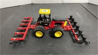 1/32 Versatile 276 with Planter and Cultivator