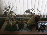 Assorted Easter Decorations