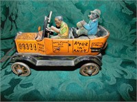 Amos and Andy Tin Litho Taxi Cab Toy