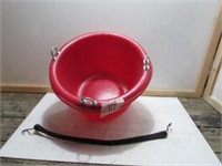Red corner feed bucket