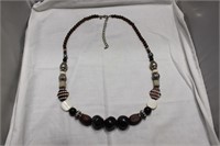 BLACK AND BROWN BEADED NECKLACE
