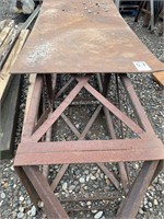 quarter inch metal plate and metal frame stand
