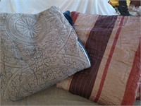 Lot of two king size comforters