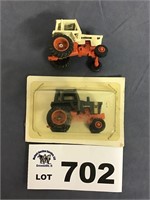 Case Agri-King and Black Case Tractor 1/64 scale