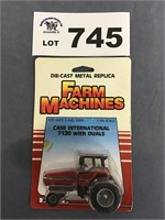ERTL Farm Machines Replica 1/64