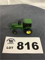 John Deere Tractor 1/64