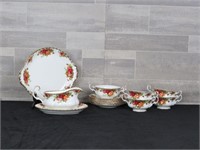 SOUP DISHES / SAUCERS / GRAVY BOAT / PLATTER