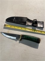 Chipaway hunting knife new condition, and leather