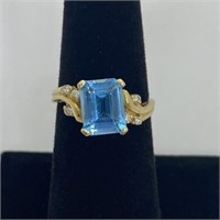 14k Gold & Aquamarine Ring Size 5 3/4