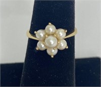 14k Gold and Pearl Ring size 6