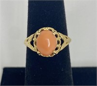 14k Gold and Coral Vintage Ring Size 5 3/4