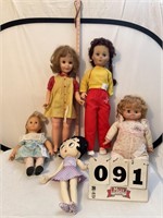 Vintage Miscellaneous dolls to include Betty Boop