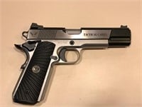Wilson Combat 1911 Tactical Carry pistol w/
