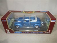 Road Legends 1/18 1937 Ford Convertible Die-Cast