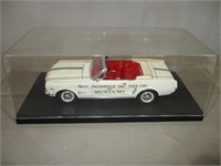 Mira 1/18 1965 Ford Mustang Indy 500 Pace Car