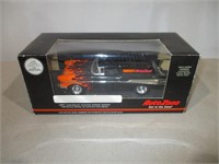 Auto Zone 1/25 1957 Chevy Nomad Coin Bank