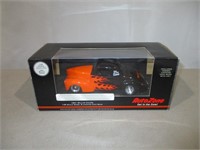 Auto Zone 1/25 1941 Willys Coupe Coin Bank