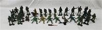 Lot Of Army Soldiers Diorama Figures