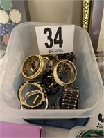 Bracelets (US1)
