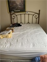 Full Size Bed (US3)