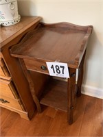 Side Table (US3)