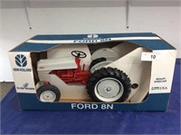 New Holland Ford 8N, 1/8 scale, with box
