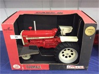 Farmall 1206 Diesel Turbo, 1/8 scale, w/box,signed